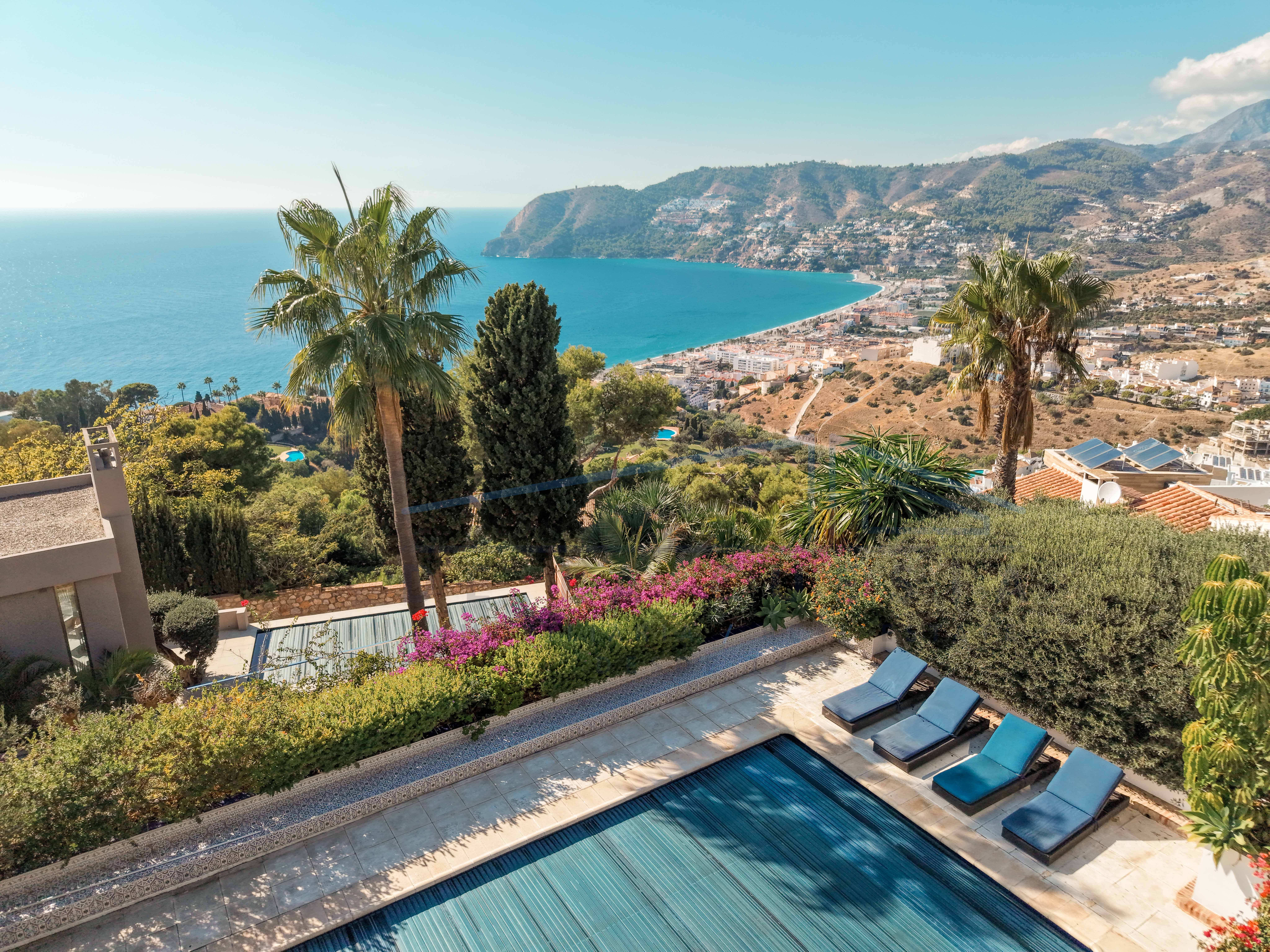 Property for sale in Granada, Costa Tropical